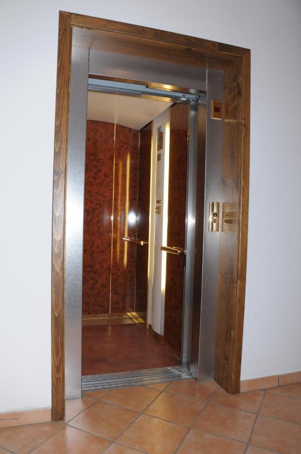 Albergo Vecellio Auronzo di Cadore Exterior photo